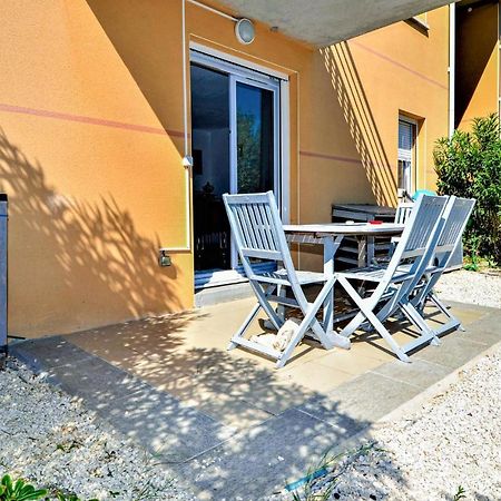 Lovely Apartment In Orange With Kitchen المظهر الخارجي الصورة